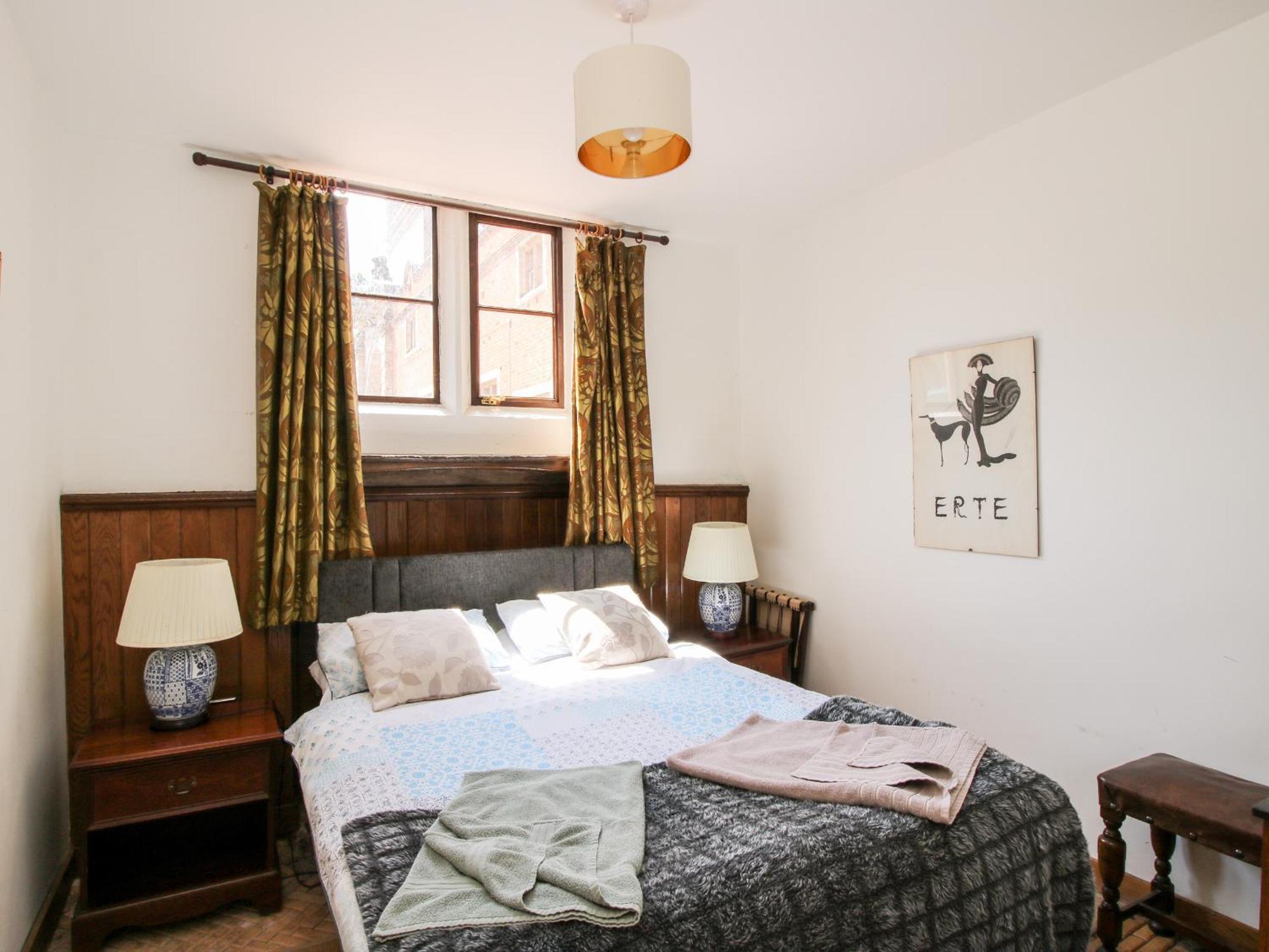 Chetwynd Lodge Стаффорд Екстер'єр фото