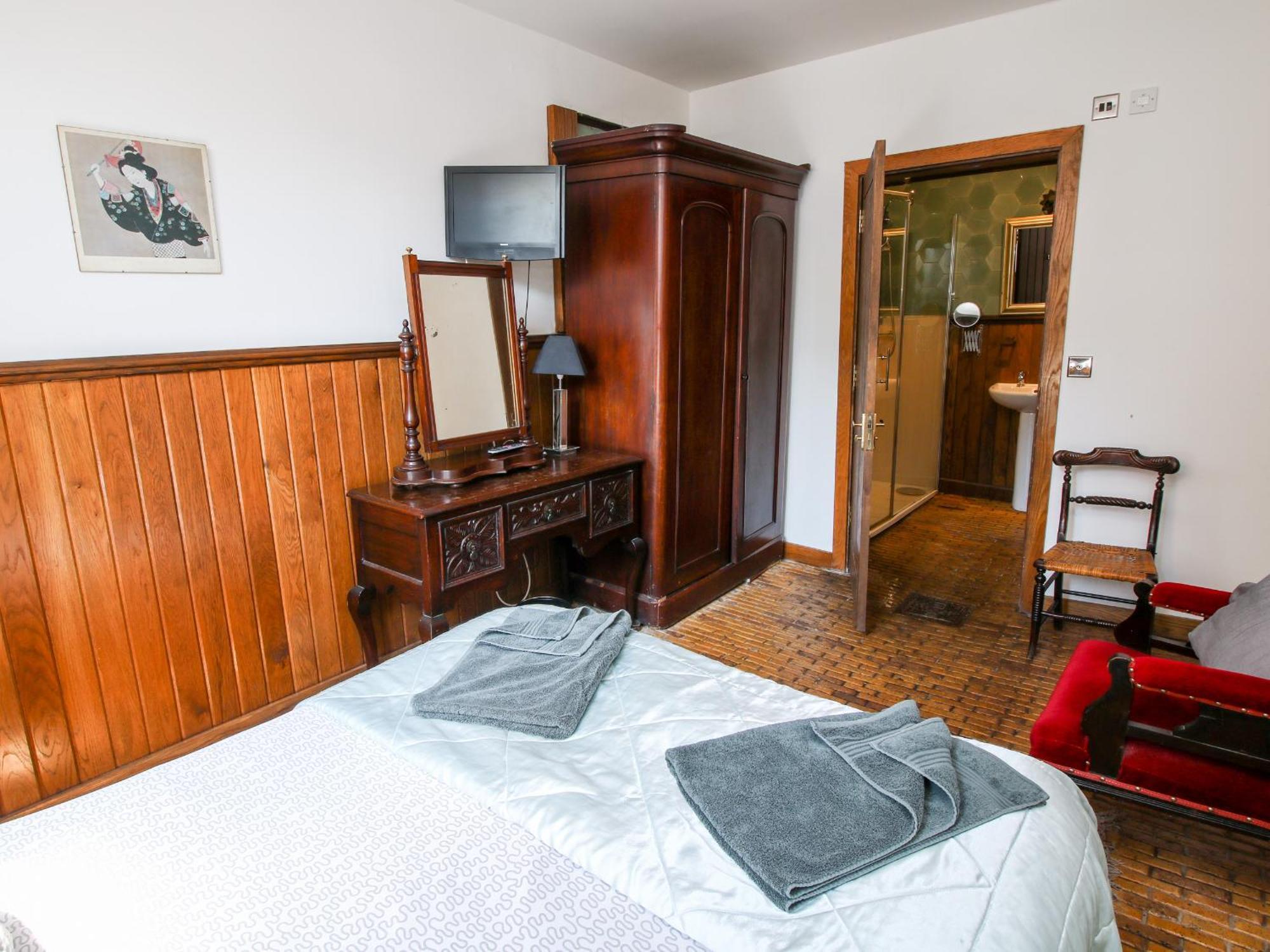 Chetwynd Lodge Стаффорд Екстер'єр фото