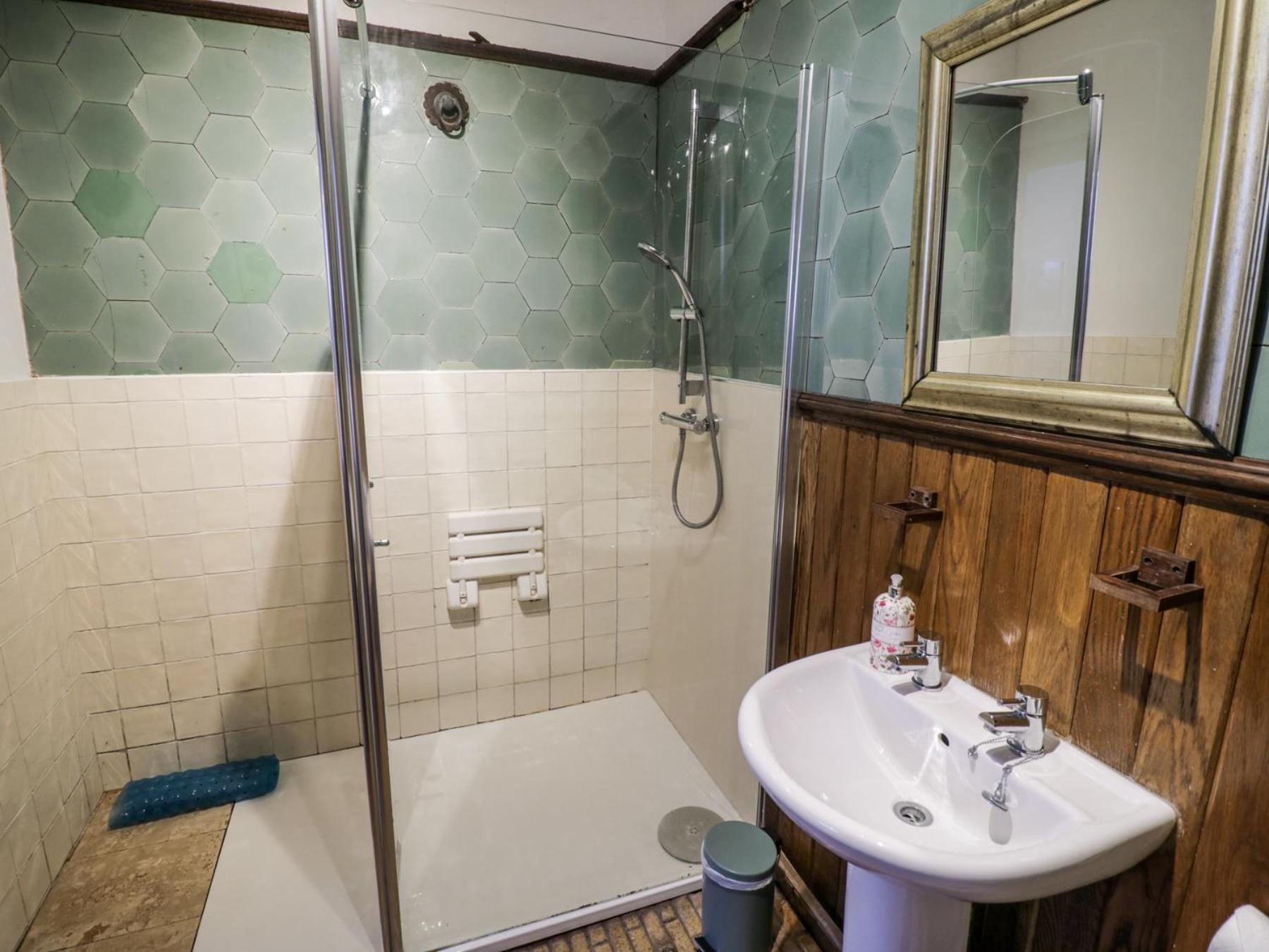 Chetwynd Lodge Стаффорд Екстер'єр фото
