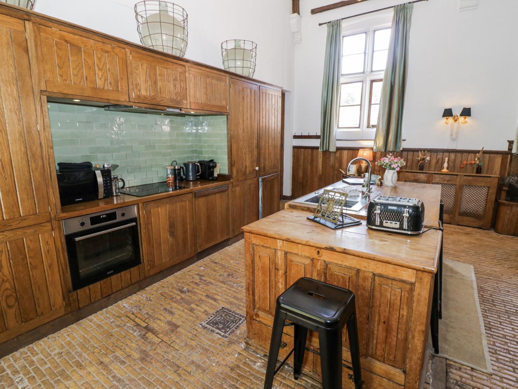 Chetwynd Lodge Стаффорд Екстер'єр фото