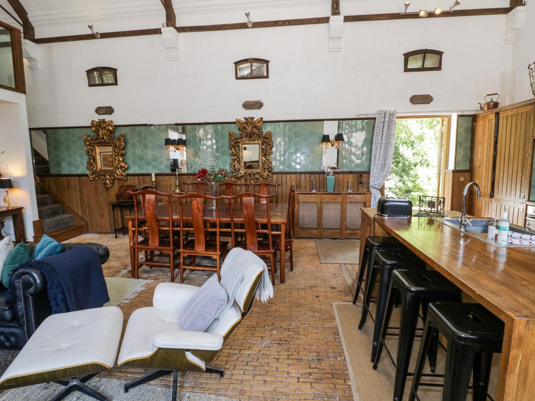 Chetwynd Lodge Стаффорд Екстер'єр фото